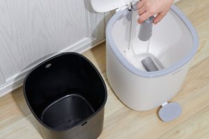 Thùng Rác Đạp Chân ECOCO E2228 10L | Khóa Mùi, Để Sàn