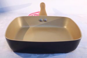 Chảo vuông Aulux DVI-24 dùng cho bếp từ